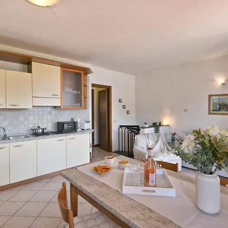 Michela 4 - Theater Apartament Tignale